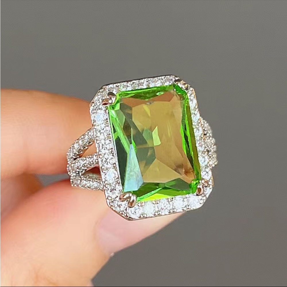 Chunky Bright Large Emerald Square Stone Wedding Modern Sterling Silver 925